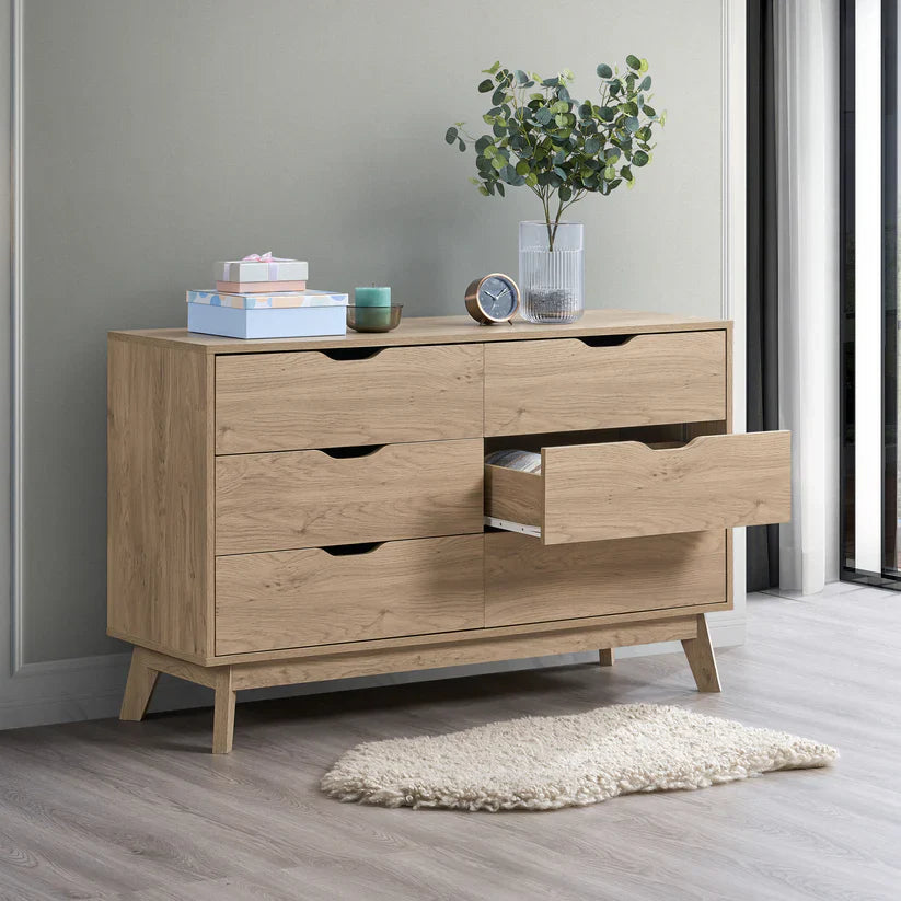 Bedroom > Dresser & Mirror